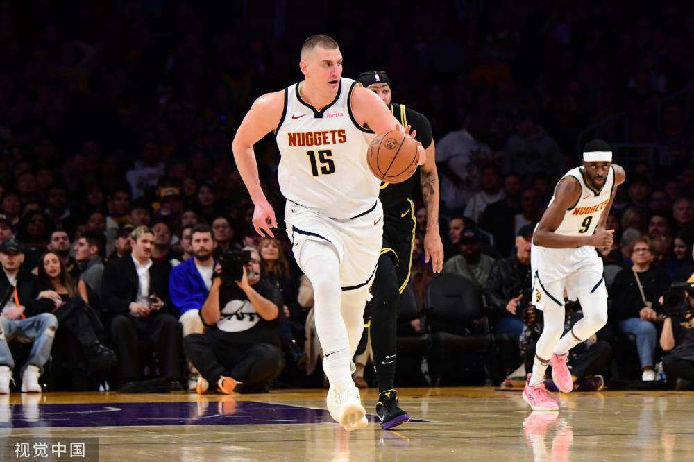 巴萨凭借其 巴萨凭借其